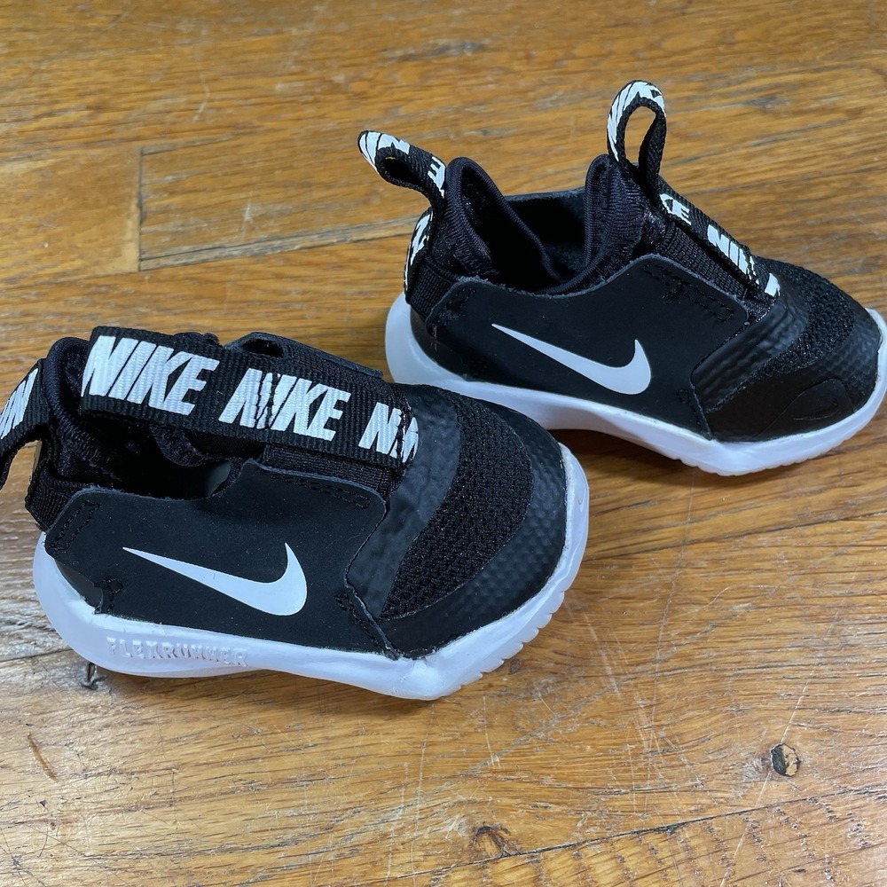Nike Flex Runner Shoes Size 2C Black Preschool Slip On AT4665-001 Toddler LN